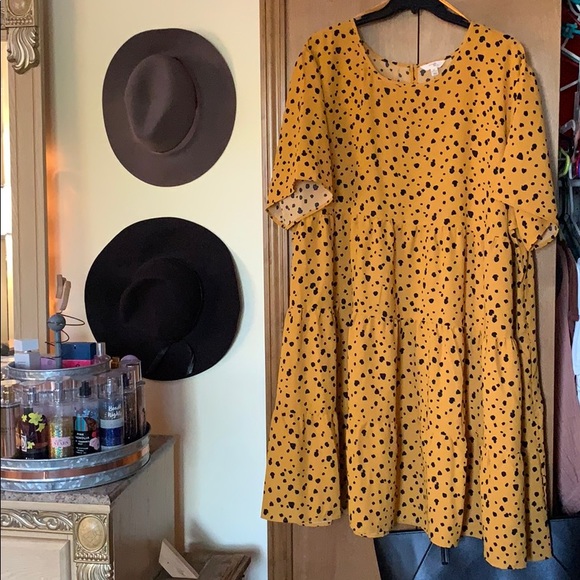 Terra & Sky Dresses & Skirts - Terra & Sky yellow & black print tiered dress🐾💛